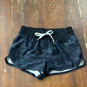 Vuori Black Camouflage Women's Shorts